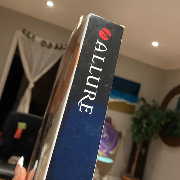 Flirty Kitten Bustier (New)by Allure - Picture 8 of 9